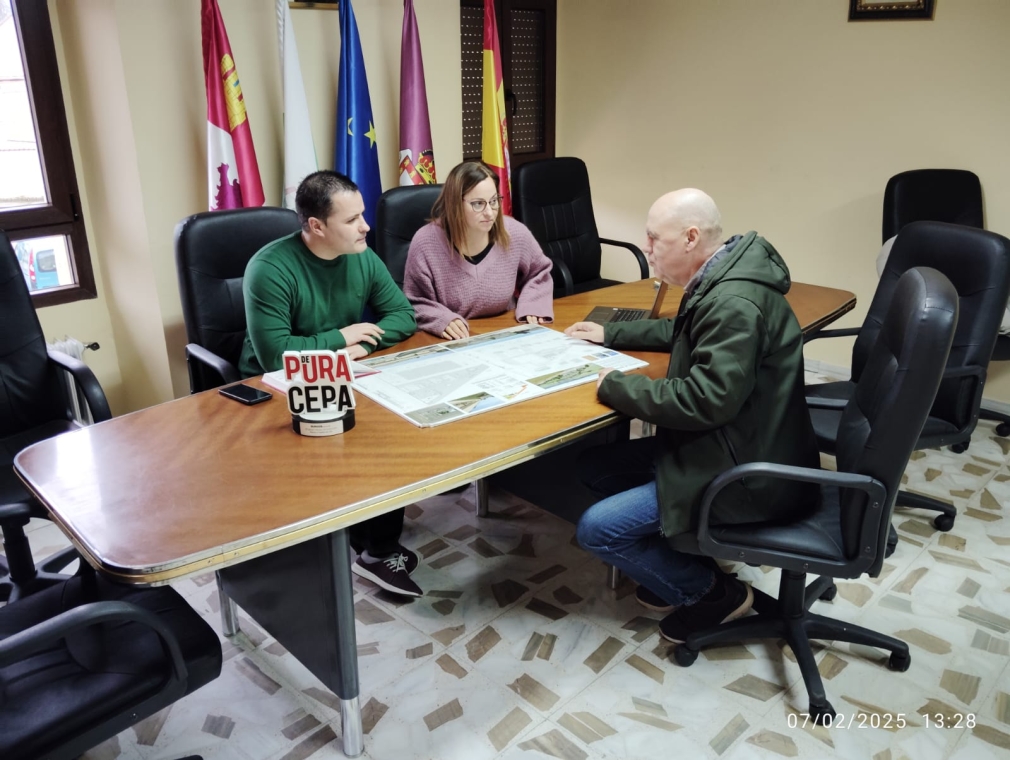 VISITA DE JORGE BARRAGÁN A BAÑOS DE VALDEARADOS